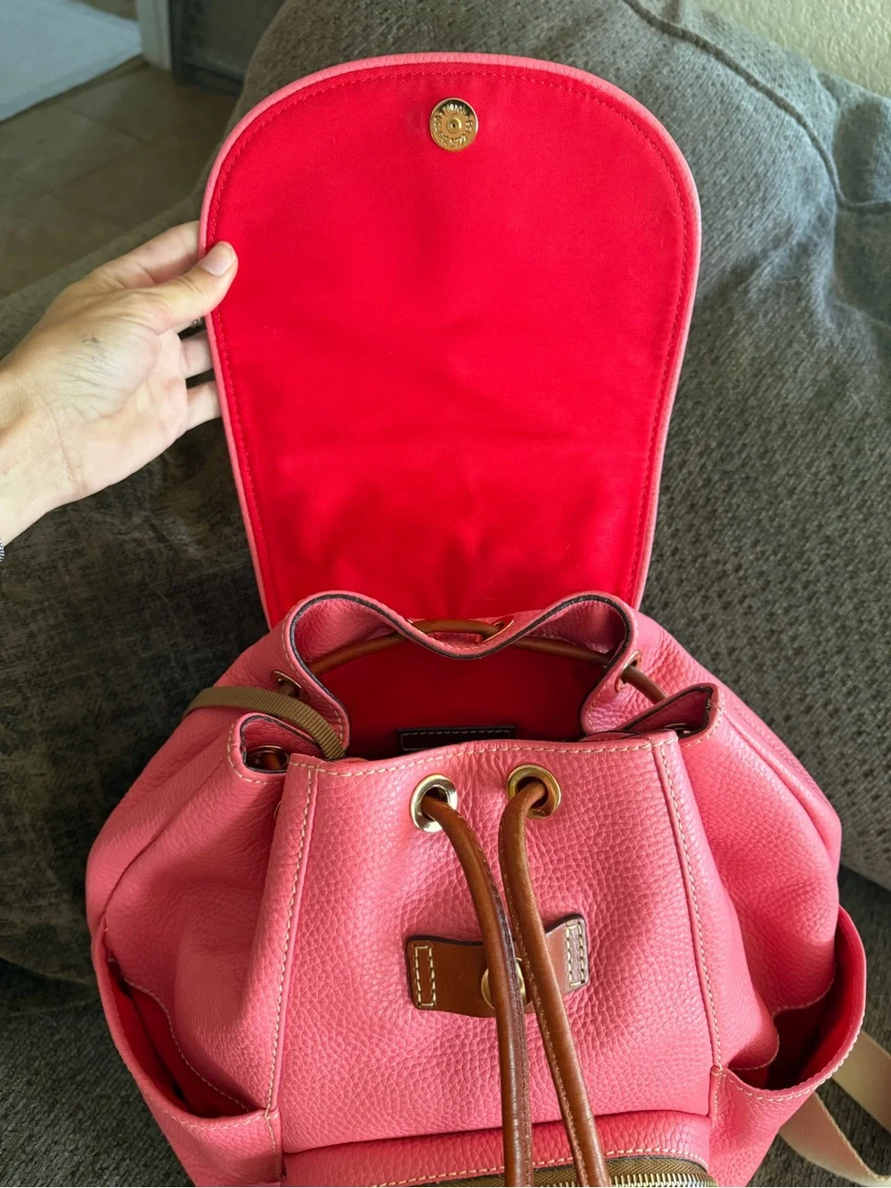 Dooney & Bourke stylish pink